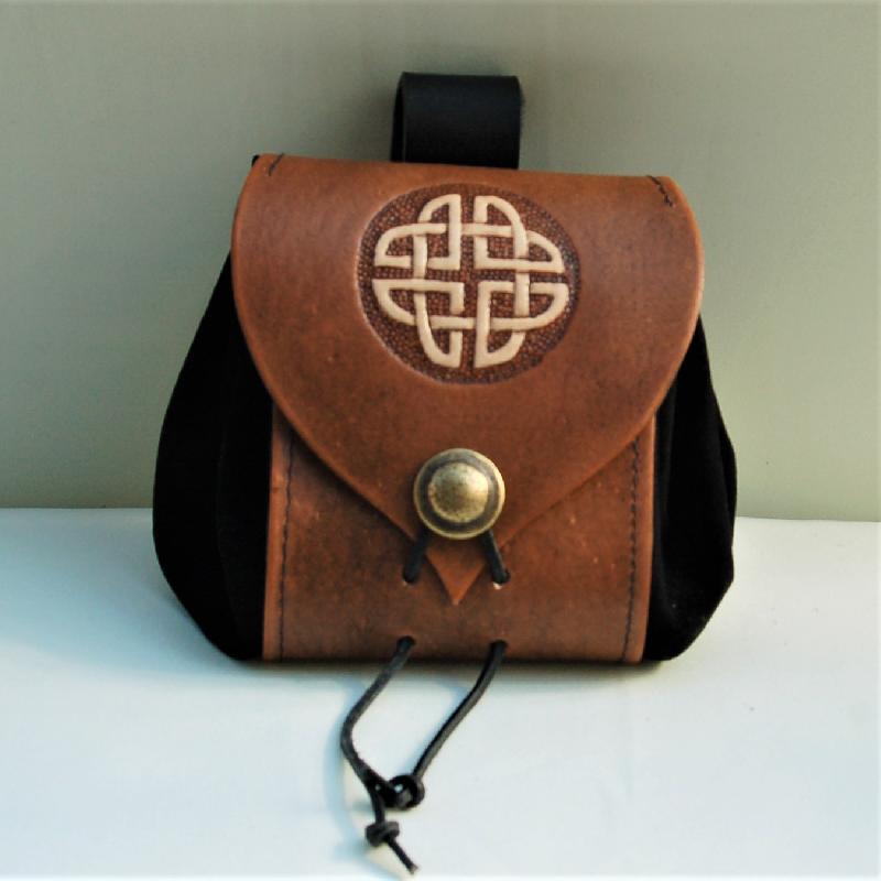 Deepeeka Celtic Leather Belt Pouch w/ Celtic Cross